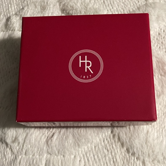 Holt Renfrew luggage tag - Picture 7 of 8